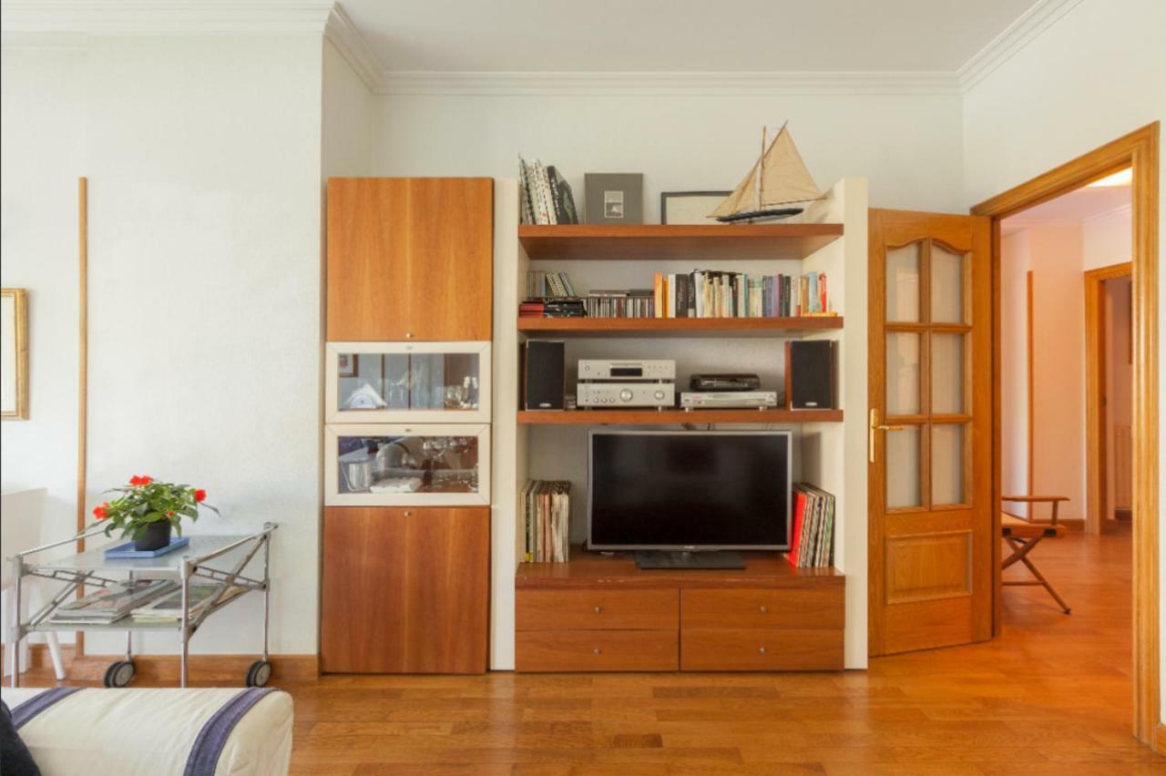 Ondarreta Beach & Terrace Apartment Сан Себастиан Екстериор снимка