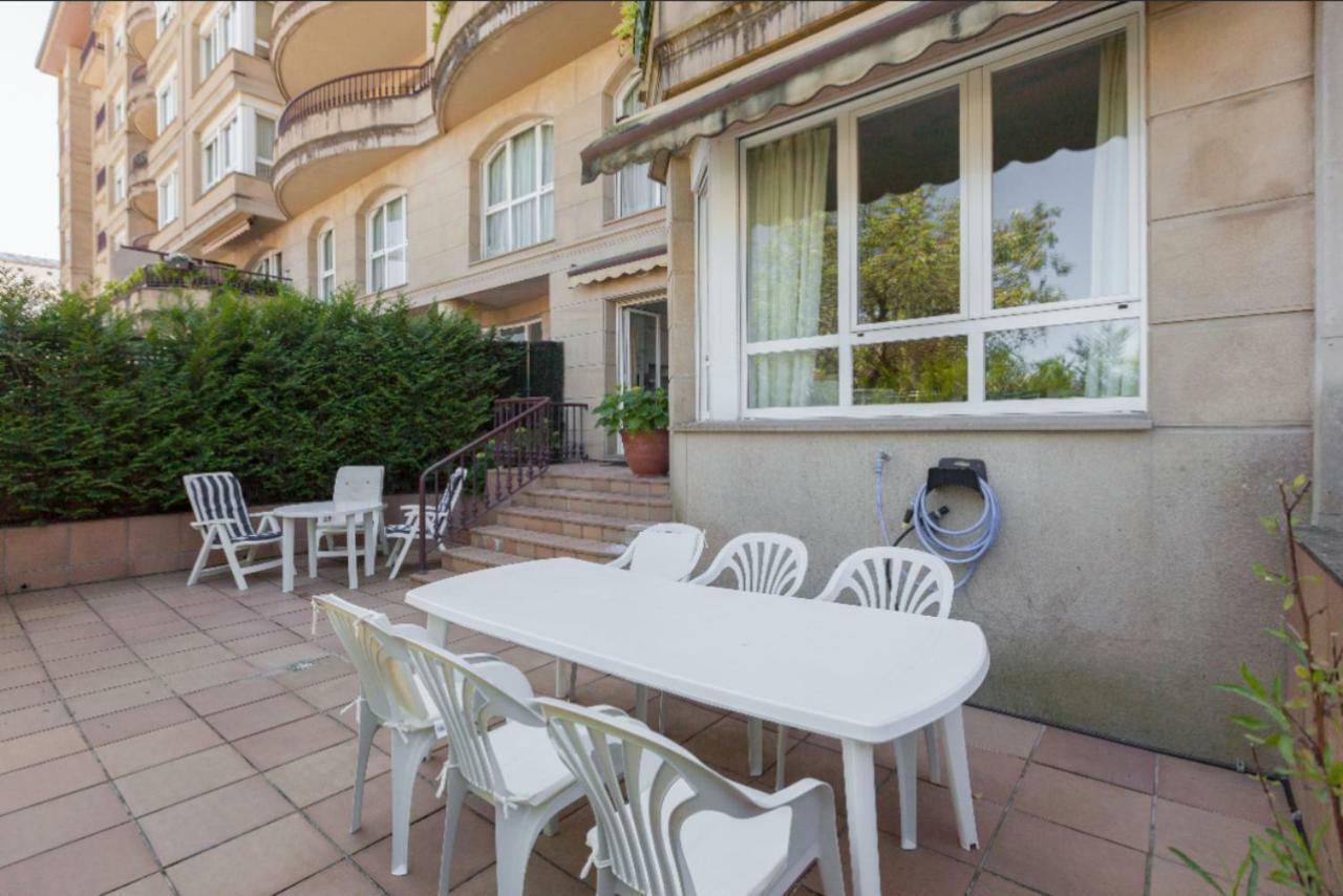 Ondarreta Beach & Terrace Apartment Сан Себастиан Екстериор снимка