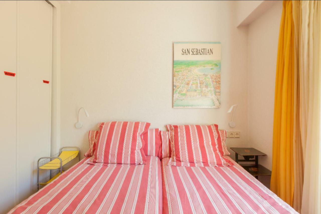 Ondarreta Beach & Terrace Apartment Сан Себастиан Екстериор снимка