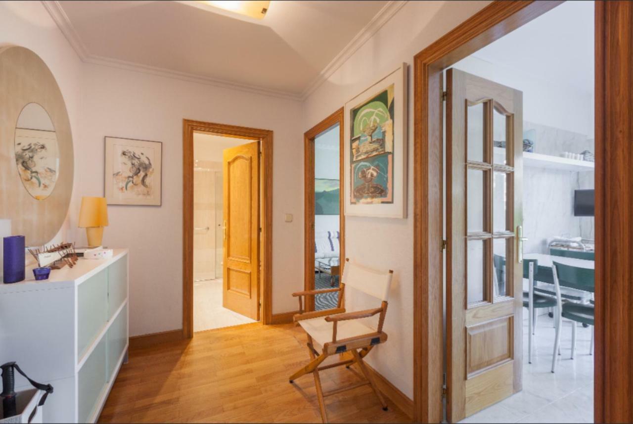 Ondarreta Beach & Terrace Apartment Сан Себастиан Екстериор снимка