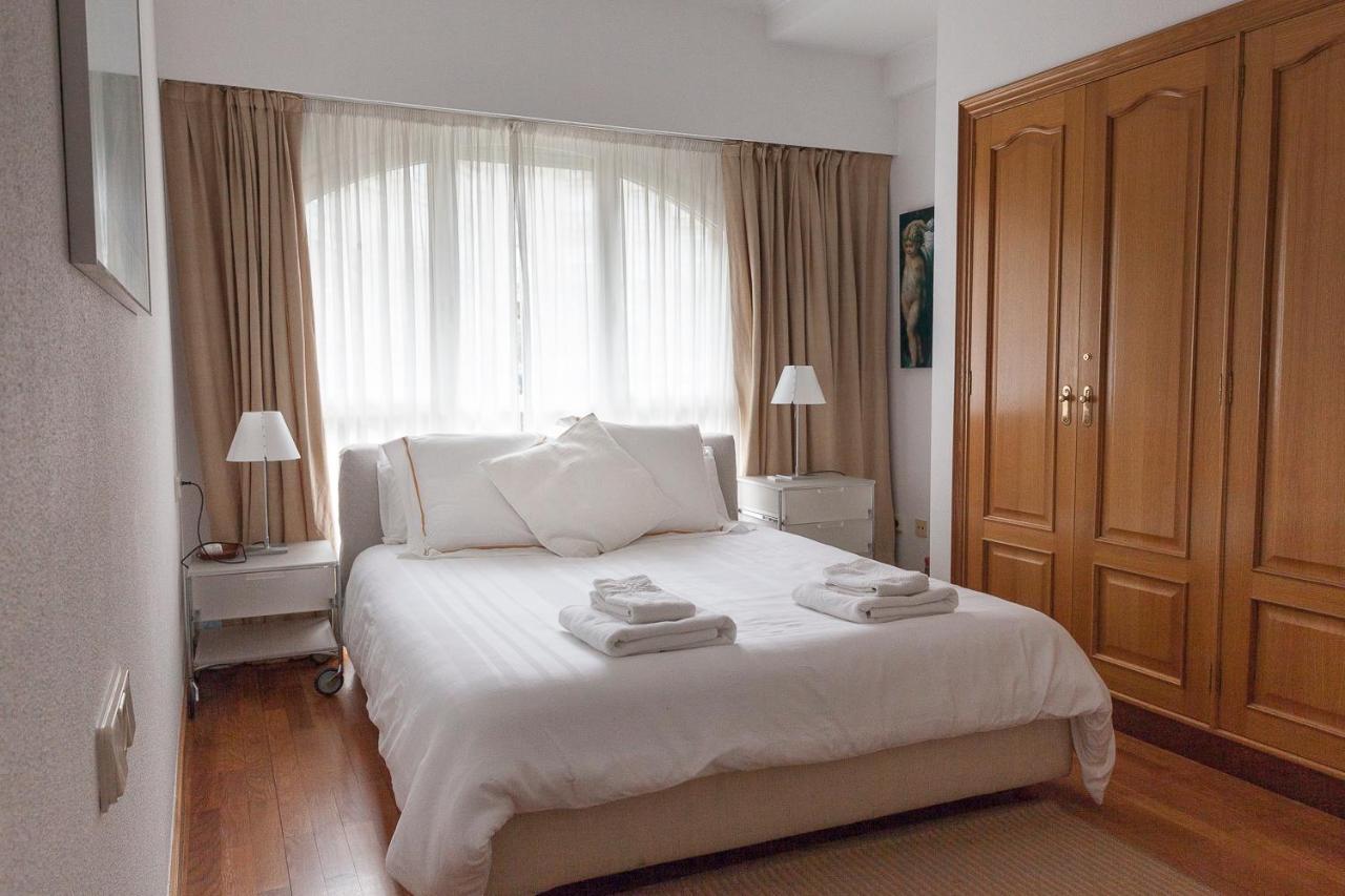 Ondarreta Beach & Terrace Apartment Сан Себастиан Стая снимка